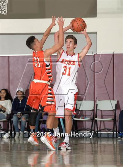 Thumbnail 1 in Central @ Palm Desert (MaxPreps Holiday Classic) photogallery.