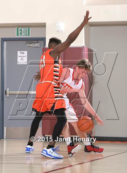 Thumbnail 1 in Central @ Palm Desert (MaxPreps Holiday Classic) photogallery.