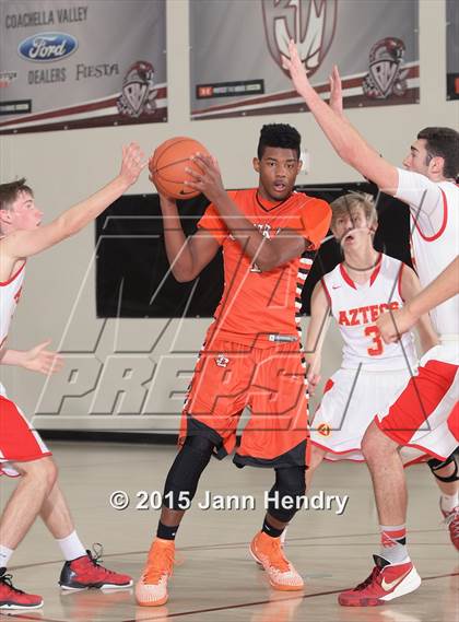 Thumbnail 2 in Central @ Palm Desert (MaxPreps Holiday Classic) photogallery.