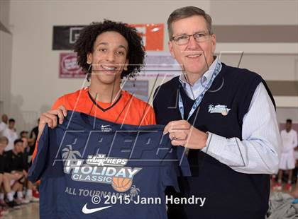 Thumbnail 1 in Central @ Palm Desert (MaxPreps Holiday Classic) photogallery.