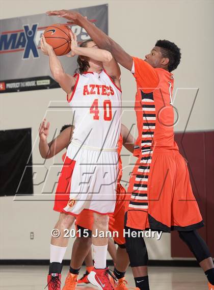 Thumbnail 3 in Central @ Palm Desert (MaxPreps Holiday Classic) photogallery.