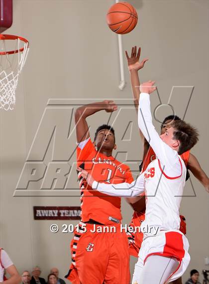 Thumbnail 2 in Central @ Palm Desert (MaxPreps Holiday Classic) photogallery.
