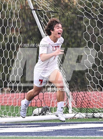 Thumbnail 3 in Lee @ Central Catholic photogallery.