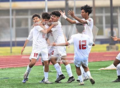 Thumbnail 2 in Lee @ Central Catholic photogallery.