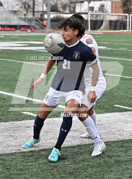 Thumbnail 3 in Lee @ Central Catholic photogallery.