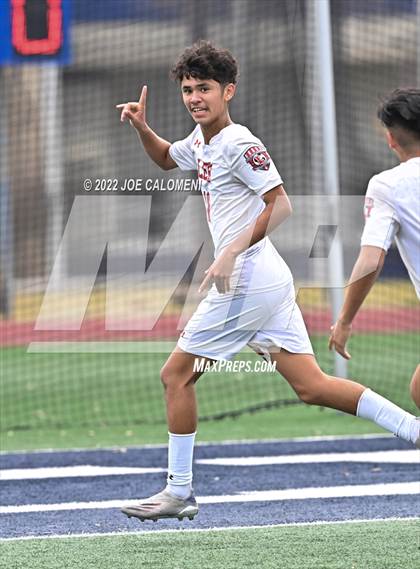 Thumbnail 3 in Lee @ Central Catholic photogallery.
