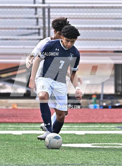 Thumbnail 2 in Lee @ Central Catholic photogallery.