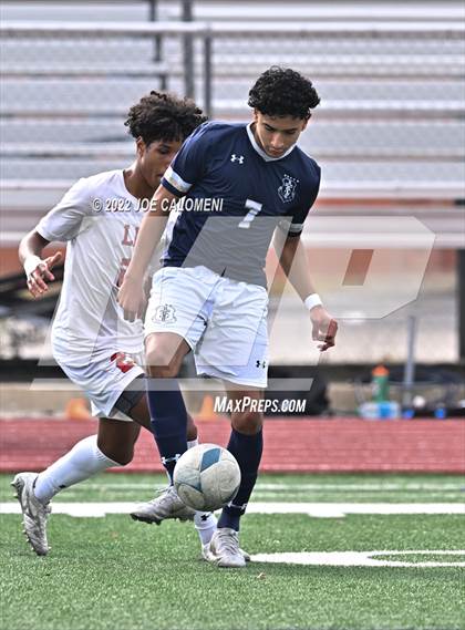 Thumbnail 3 in Lee @ Central Catholic photogallery.