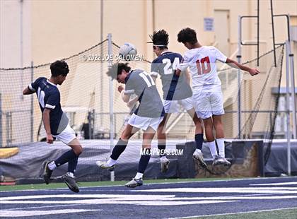 Thumbnail 2 in Lee @ Central Catholic photogallery.