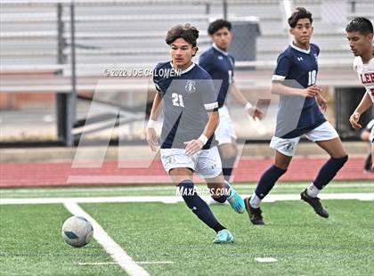 Thumbnail 2 in Lee @ Central Catholic photogallery.