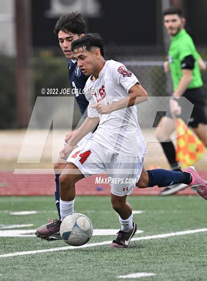 Thumbnail 3 in Lee @ Central Catholic photogallery.