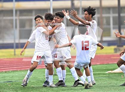 Thumbnail 3 in Lee @ Central Catholic photogallery.