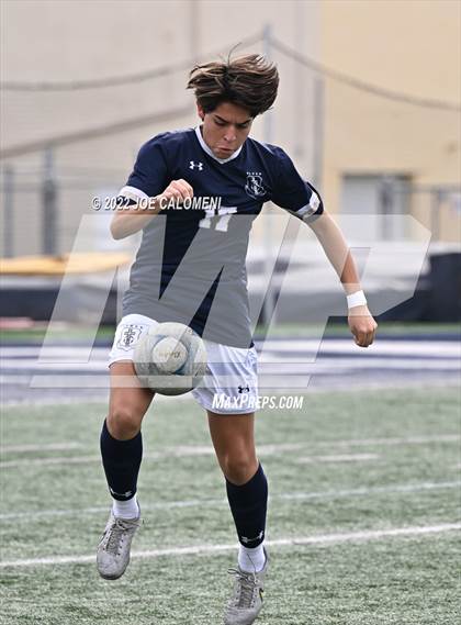 Thumbnail 3 in Lee @ Central Catholic photogallery.