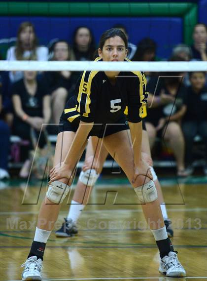 Thumbnail 1 in Mater Dei vs. El Dorado (Durango Fall Classic) photogallery.