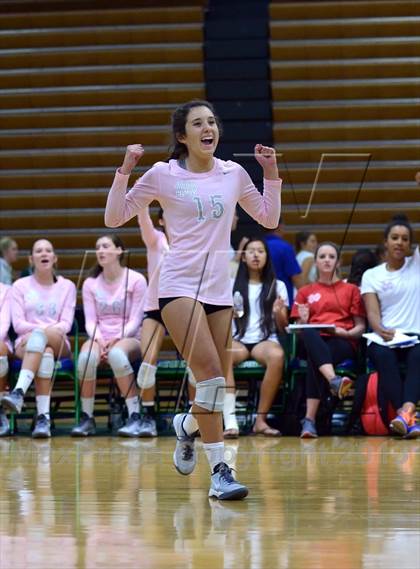 Thumbnail 2 in Mater Dei vs. El Dorado (Durango Fall Classic) photogallery.