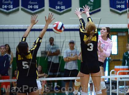 Thumbnail 1 in Mater Dei vs. El Dorado (Durango Fall Classic) photogallery.