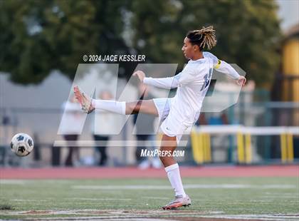 Thumbnail 3 in Sierra Canyon @ Crespi photogallery.