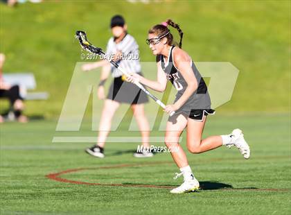 Thumbnail 1 in Wellesley vs. Needham (MIAA Division 1 South Semifinal) photogallery.