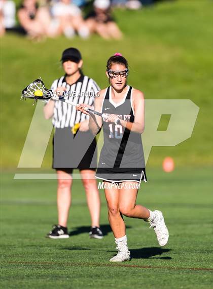 Thumbnail 3 in Wellesley vs. Needham (MIAA Division 1 South Semifinal) photogallery.