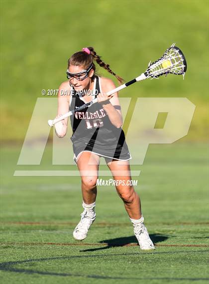 Thumbnail 1 in Wellesley vs. Needham (MIAA Division 1 South Semifinal) photogallery.