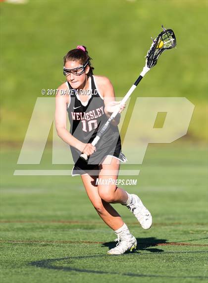 Thumbnail 2 in Wellesley vs. Needham (MIAA Division 1 South Semifinal) photogallery.