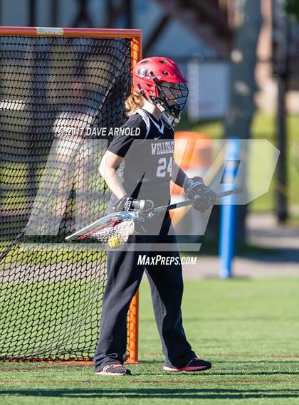 Thumbnail 2 in Wellesley vs. Needham (MIAA Division 1 South Semifinal) photogallery.