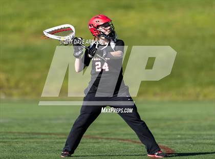 Thumbnail 3 in Wellesley vs. Needham (MIAA Division 1 South Semifinal) photogallery.