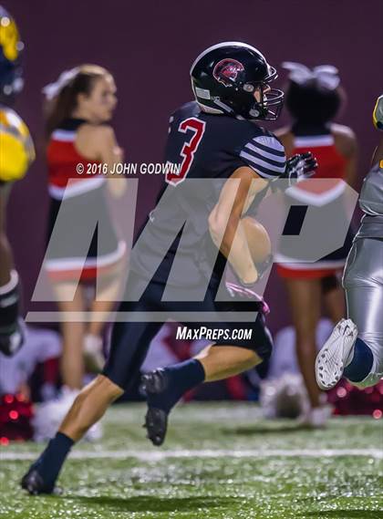 Thumbnail 3 in La Marque vs. Coldspring-Oakhurst photogallery.