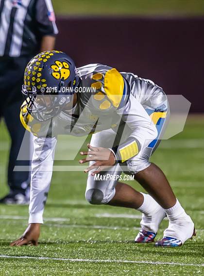 Thumbnail 3 in La Marque vs. Coldspring-Oakhurst photogallery.