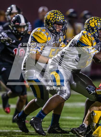 Thumbnail 2 in La Marque vs. Coldspring-Oakhurst photogallery.