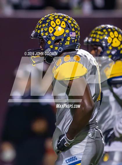 Thumbnail 1 in La Marque vs. Coldspring-Oakhurst photogallery.