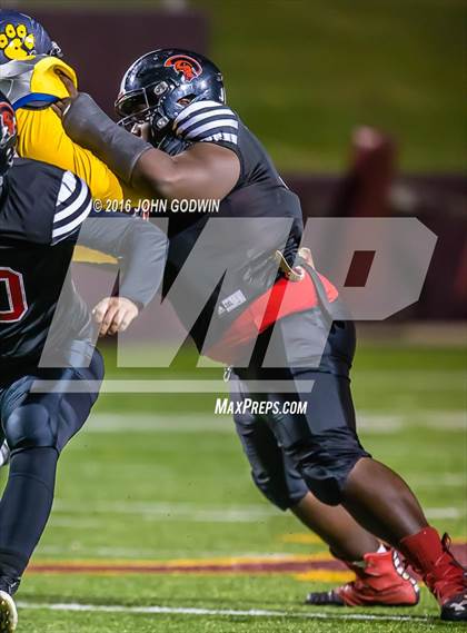 Thumbnail 3 in La Marque vs. Coldspring-Oakhurst photogallery.