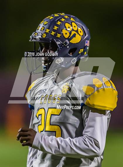 Thumbnail 3 in La Marque vs. Coldspring-Oakhurst photogallery.