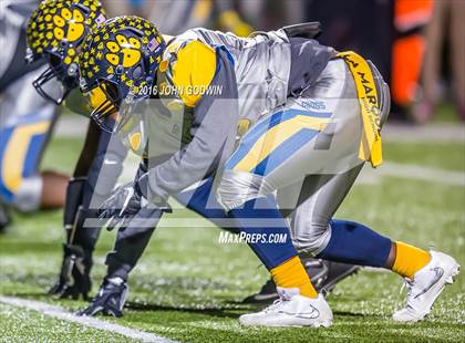 Thumbnail 2 in La Marque vs. Coldspring-Oakhurst photogallery.