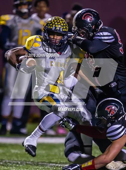 Thumbnail 3 in La Marque vs. Coldspring-Oakhurst photogallery.