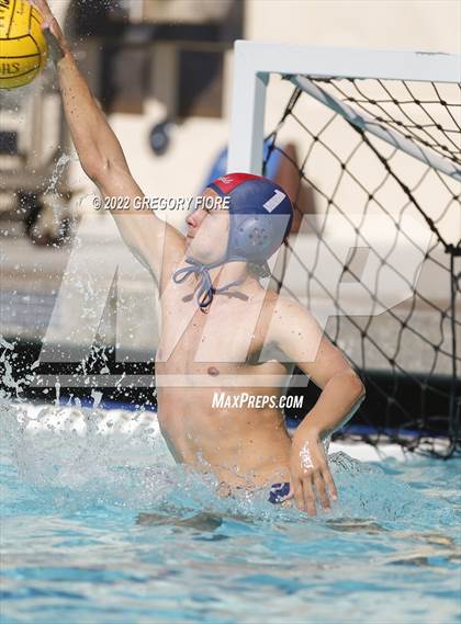 Thumbnail 1 in Notre Dame (SO) @ Harvard-Westlake photogallery.