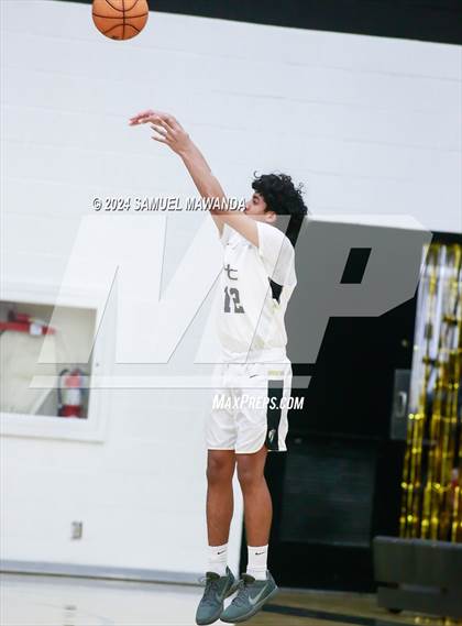Thumbnail 2 in Heritage Christian vs Whittier Christian photogallery.
