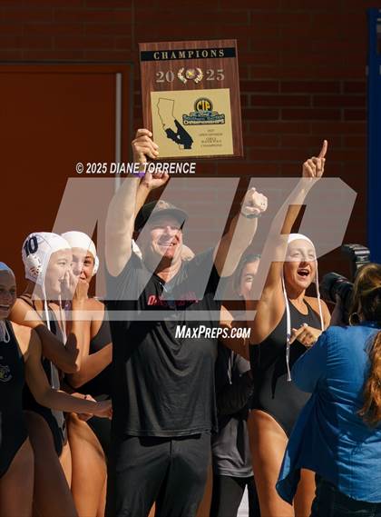 Thumbnail 3 in Newport Harbor vs Oaks Christian (CIF-SS Open Div Final) photogallery.