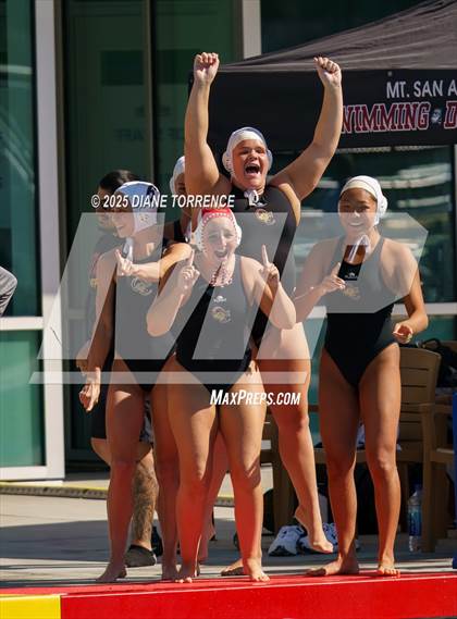 Thumbnail 3 in Newport Harbor vs Oaks Christian (CIF-SS Open Div Final) photogallery.