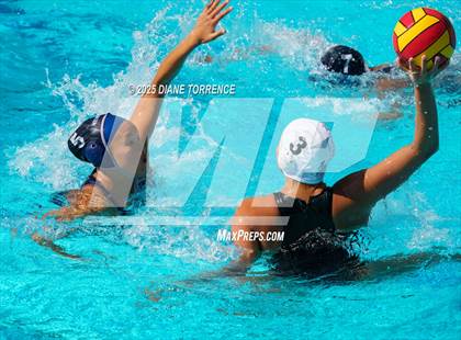 Thumbnail 3 in Newport Harbor vs Oaks Christian (CIF-SS Open Div Final) photogallery.