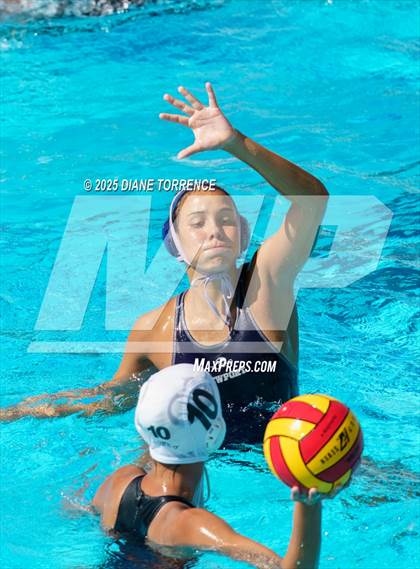 Thumbnail 2 in Newport Harbor vs Oaks Christian (CIF-SS Open Div Final) photogallery.