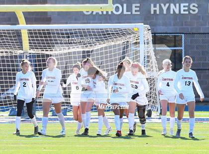 Thumbnail 3 in Scotch Plains-Fanwood vs. Hunterdon Central (NJSIAA Group 4 Final)  photogallery.