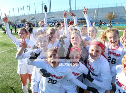 Thumbnail 2 in Scotch Plains-Fanwood vs. Hunterdon Central (NJSIAA Group 4 Final)  photogallery.