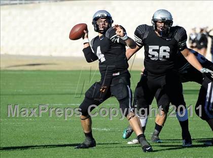 Thumbnail 3 in Carroll vs. Guyer (5A Division 2 Quarterfinals) photogallery.