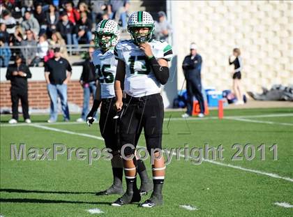 Thumbnail 2 in Carroll vs. Guyer (5A Division 2 Quarterfinals) photogallery.
