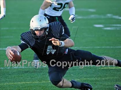 Thumbnail 2 in Carroll vs. Guyer (5A Division 2 Quarterfinals) photogallery.