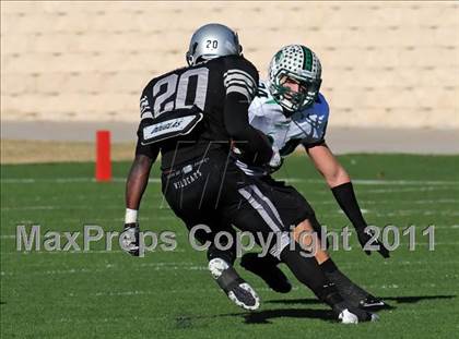 Thumbnail 2 in Carroll vs. Guyer (5A Division 2 Quarterfinals) photogallery.