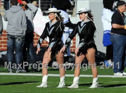 Thumbnail 2 in Carroll vs. Guyer (5A Division 2 Quarterfinals) photogallery.