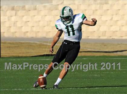 Thumbnail 2 in Carroll vs. Guyer (5A Division 2 Quarterfinals) photogallery.