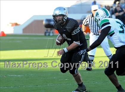 Thumbnail 2 in Carroll vs. Guyer (5A Division 2 Quarterfinals) photogallery.